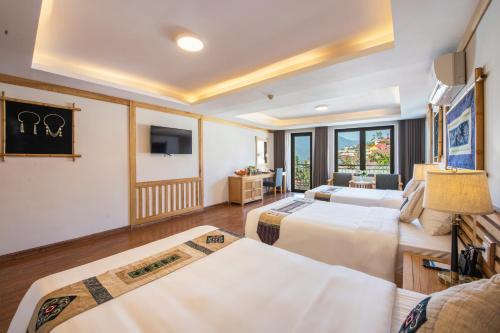 room detail thumbnail 1