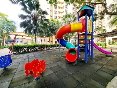 Affordable 12 Guest Kota Damansara Ikea The Curve