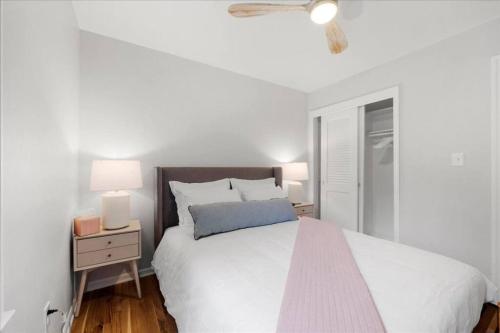 Light Bright OP Remodeled Home 4BD 2BTH - image 7