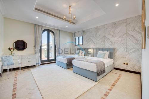 Prestigious 5BR Villa with Assistant Room and Private Pool in Frond O Palm Jumeirah by Deluxe Holiday Homes, Дубай (фото 8)