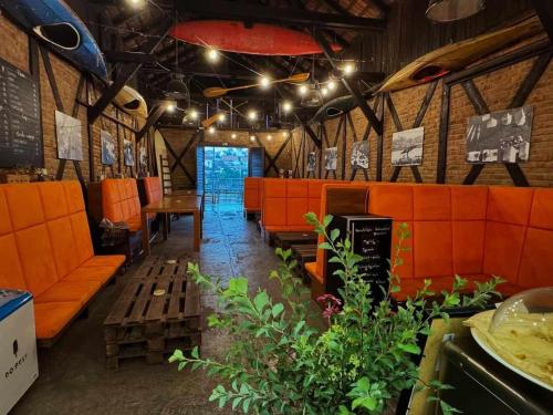 Pub/Lounge, Apartmány Kanoistika Roudnice (Apartmany Kanoistika Roudnice) in Vědomice
