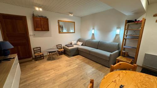 . Appartement cosy à Vars 32 m² avec vue montagne