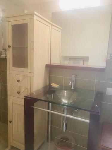 Vannas istaba, Charmante petite maison pour deux in Badecon-Le-Pin