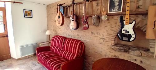 Charmante petite maison pour deux gîte à louer Bonnilly