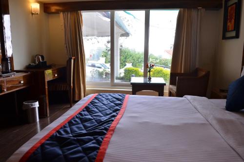 Deluxe Room image 1