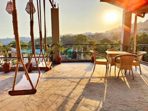 Summit House Dharamshala in อุปาร์ลีบารอล