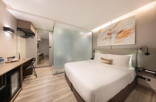 Superior Double Room image 2