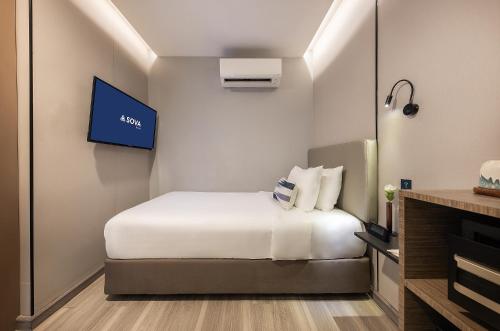 Standard Single Room image 3