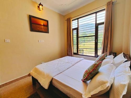 Summit House Dharamshala #2 in อุปาร์ลีบารอล
