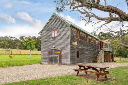 . The Wine Loft - A unique family getaway at Herons Rise Vineyard