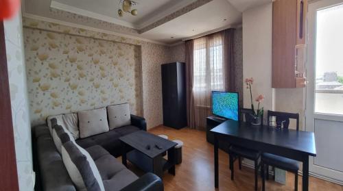 Квартира в центре, у метро с видом на Арарат, Erevan