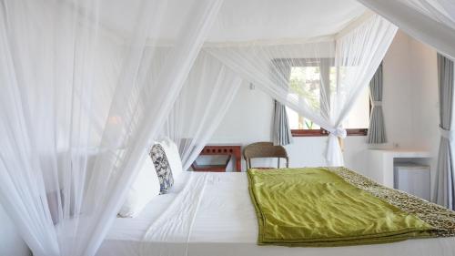 604754421 Anda Amed Villas & Spa