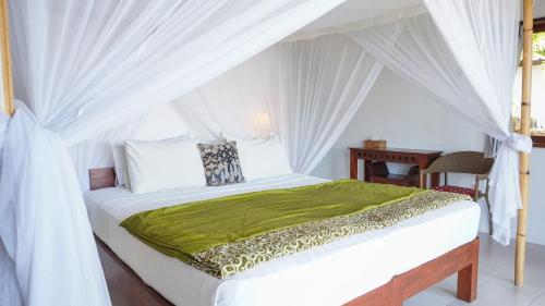 604754426 Anda Amed Villas & Spa