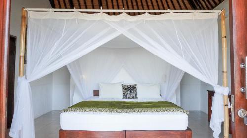 604754441 Anda Amed Villas & Spa