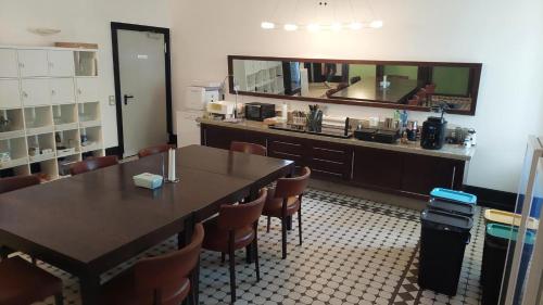 ZM 22, King Room doubleBed in Leverkusen