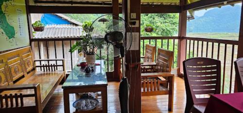 Nặm Pé Homestay - 발코니/테라스