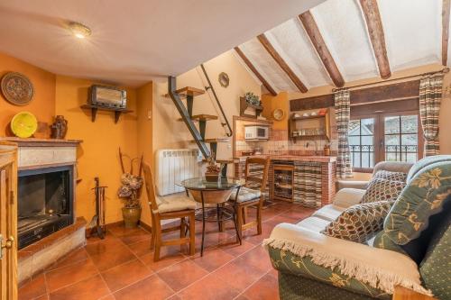 Superior One-Bedroom Apartment