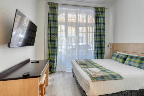 Hotel Phenix Paris - image 11