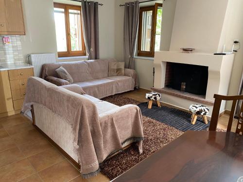 Karyatida in 華爾維薩拉哥尼亞斯