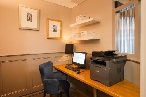 Grand Canal Hotel - image 8
