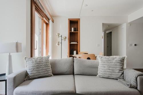 Blueground Hollywood wd full kitchen ac LAX-1268 in Los Angeles, USA