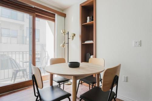 Blueground Hollywood wd full kitchen ac LAX-1268 in Los Angeles, USA