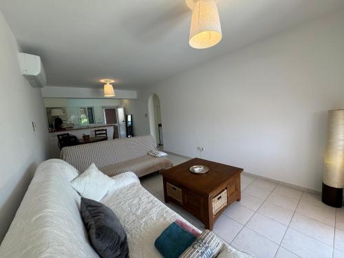Beautiful 1-bd Ap near the beach historic places - image 3