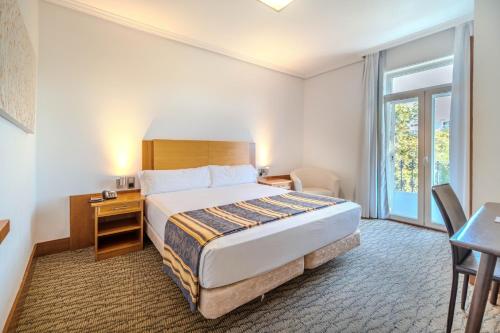 2 twin beds
