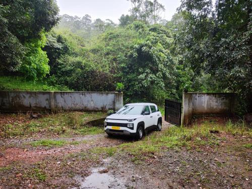 Brahmagiri Homestay Serviced Villa in Tholpetty