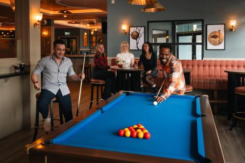 Grand Canal Hotel - image 11