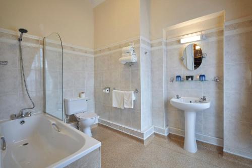 Kingston Theatre Hotel - image 12