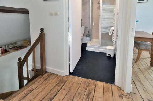 Vannas istaba, Le Cocon du Château - Appt de 65 m² à Dinan (Le Cocon du Chateau - Appt de 65 m² a Dinan) in Lehon (Brittany)