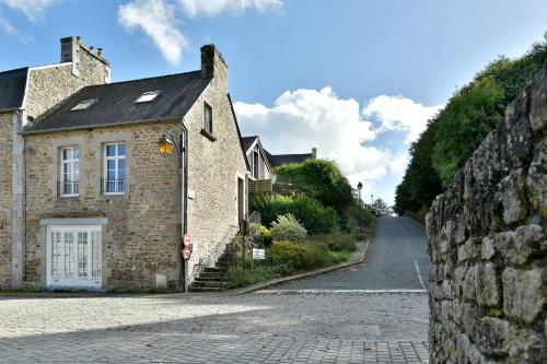 Viesnīcas āriene, Le Cocon du Château - Appt de 65 m² à Dinan (Le Cocon du Chateau - Appt de 65 m² a Dinan) in Lehon (Brittany)