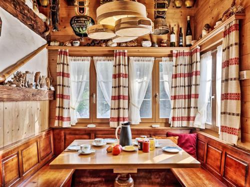 Holiday Home Chalet Zun 6B by Interhome in ซาร์เน็น