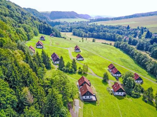Holiday Home Green Valley Park Stárkov 4 by Interhome (Holiday Home Green Valley Park Starkov 4 by Interhome) in Stárkov