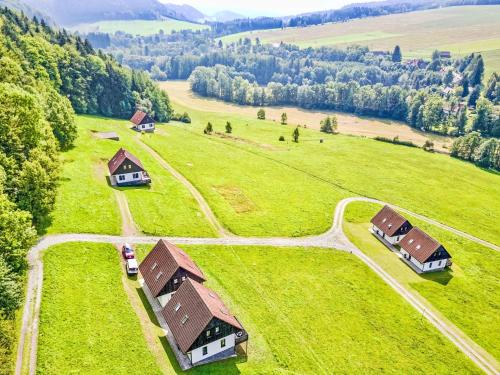 Holiday Home Green Valley Park Stárkov 4 by Interhome (Holiday Home Green Valley Park Starkov 4 by Interhome) in Stárkov
