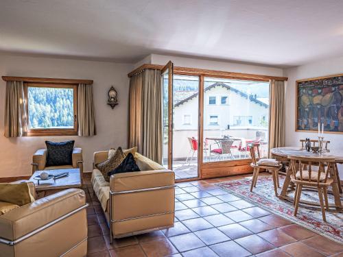 Apartment Chesa Trais Dschembers by Interhome in Albana