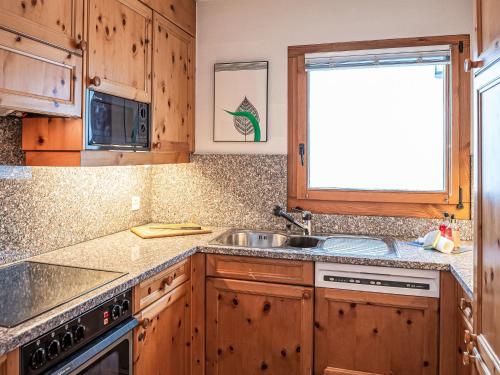 Apartment Chesa Trais Dschembers by Interhome in Albana