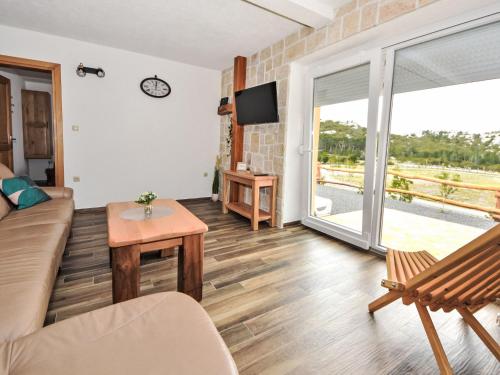 Holiday Home Iva by Interhome in Vidovac