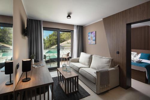 1 double bed, 1 sofa bed