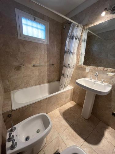 Vannas istaba, Casa de Montaña La Jarillera (Casa de Montana La Jarillera) in El Salto (Mendoza)