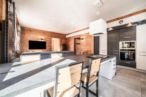 Apartment - Ground Floor room in Lodge 1 : Magnifique deux chambres proche centre