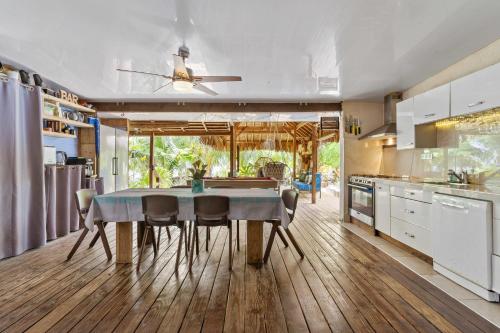 Fare Oaoa Haapiti in ฮาอาปิติ