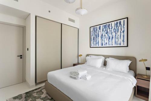 Chic Comfort Fully Furnished 1 BHK with Sea View and Beach Access, Дубай (фото 8)