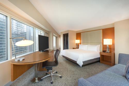 Swissotel Chicago - image 12