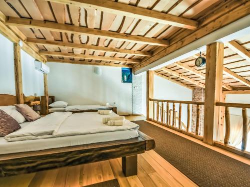 Holiday Home Iva & Lea by Interhome in Vidovac