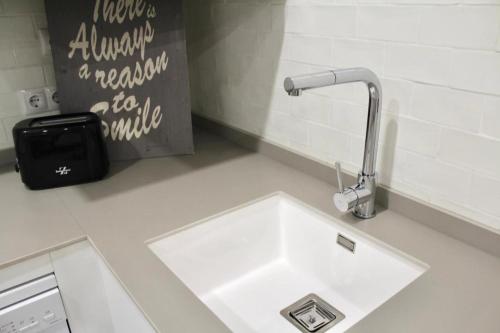 Hostfy Giralda, Sevilla (Foto 3)