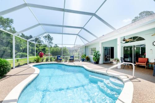 Heated Saltwater Pool, Sauna & Billiards in Palm Coast, USA