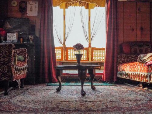 Veena Palace Group Of Houseboats - image 2