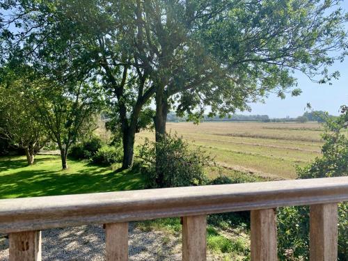 Apple Tree Barn by inspirestays-com, Slindon (фото 6)